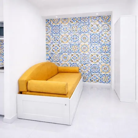 Schiattarella Apartment *